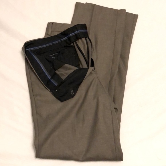 Men’s VanHeusen trousers - Picture 2 of 2